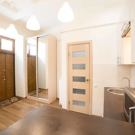 Chornovola 11 Centre Lviv